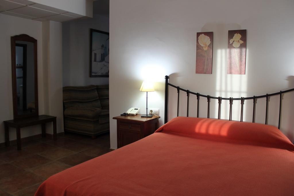 Hotel Tugasa Sierra Y Cal Olvera Exteriör bild