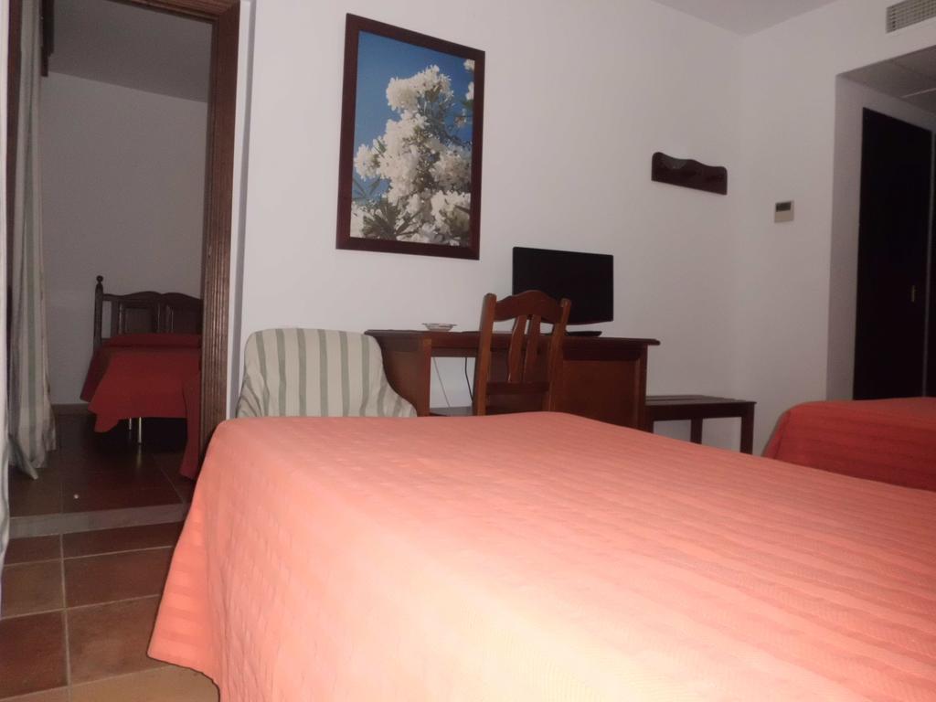 Hotel Tugasa Sierra Y Cal Olvera Exteriör bild