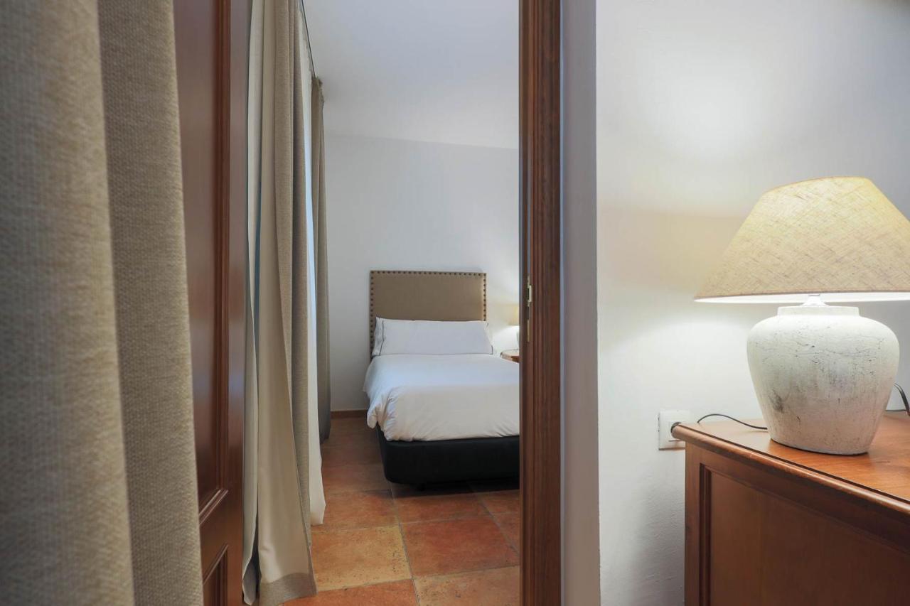 Hotel Tugasa Sierra Y Cal Olvera Exteriör bild
